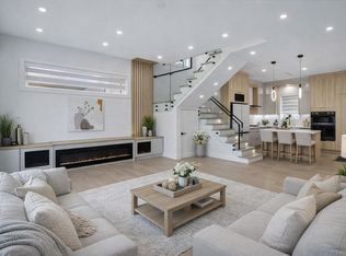 5092 Clarendon St, Vancouver, BC