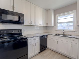 4376 Laurel Ave, Omaha, NE 68111