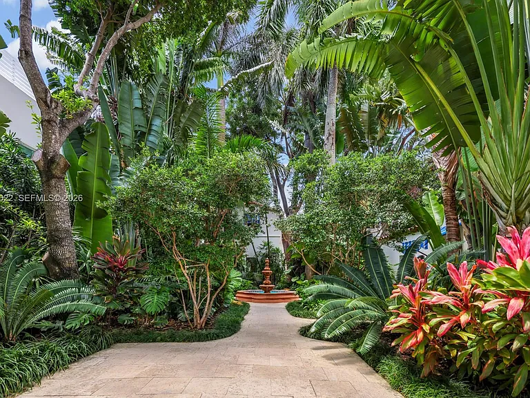56 S Hibiscus Dr — Photo 41