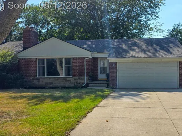 14111 Hillcrest St, Livonia, MI 48154
