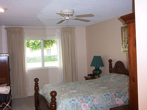3rd image of 10627 W Saratoga Cir