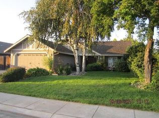 777 Jordanolo Dr, Ripon, CA 95366