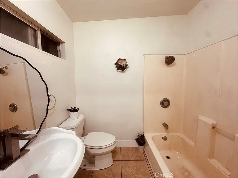 12431 Merrill St — Photo 26