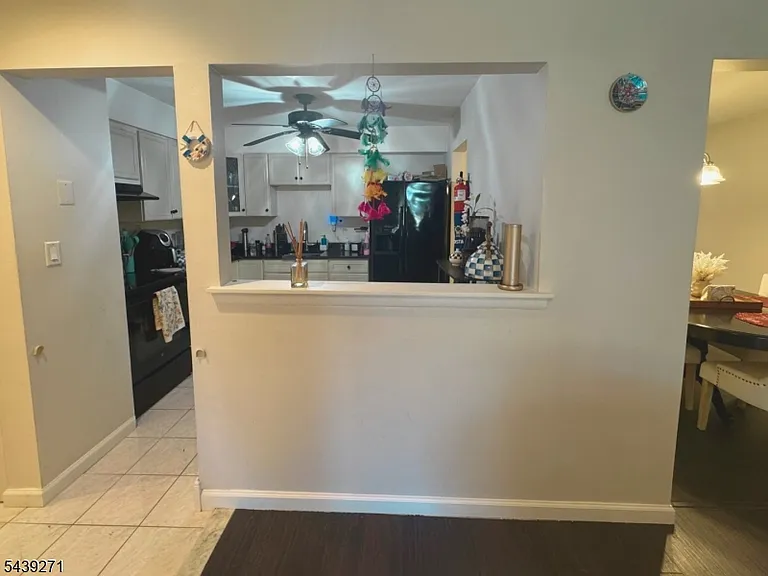806 Eves Dr #2H — Photo 3