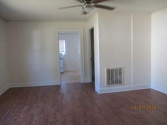 5th image of 2813 S Ridge Ave #A