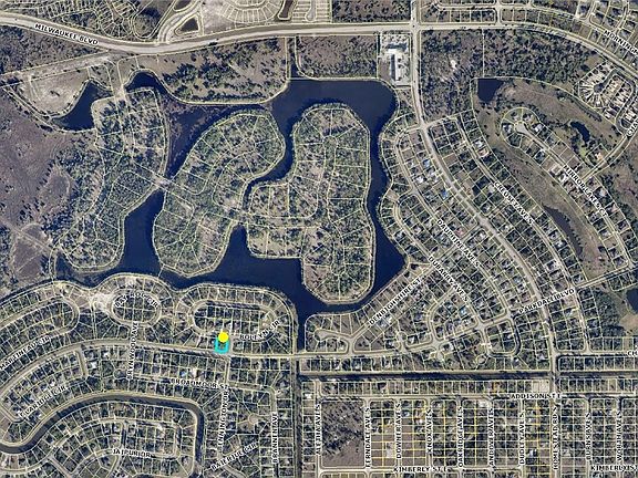 3rd image of 427 Boleyn Cir