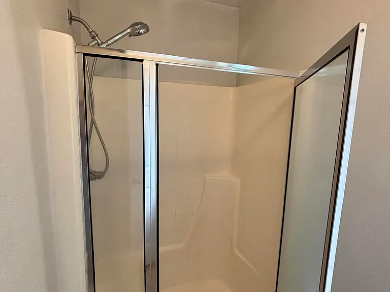 35 Rae Dr — Photo 17