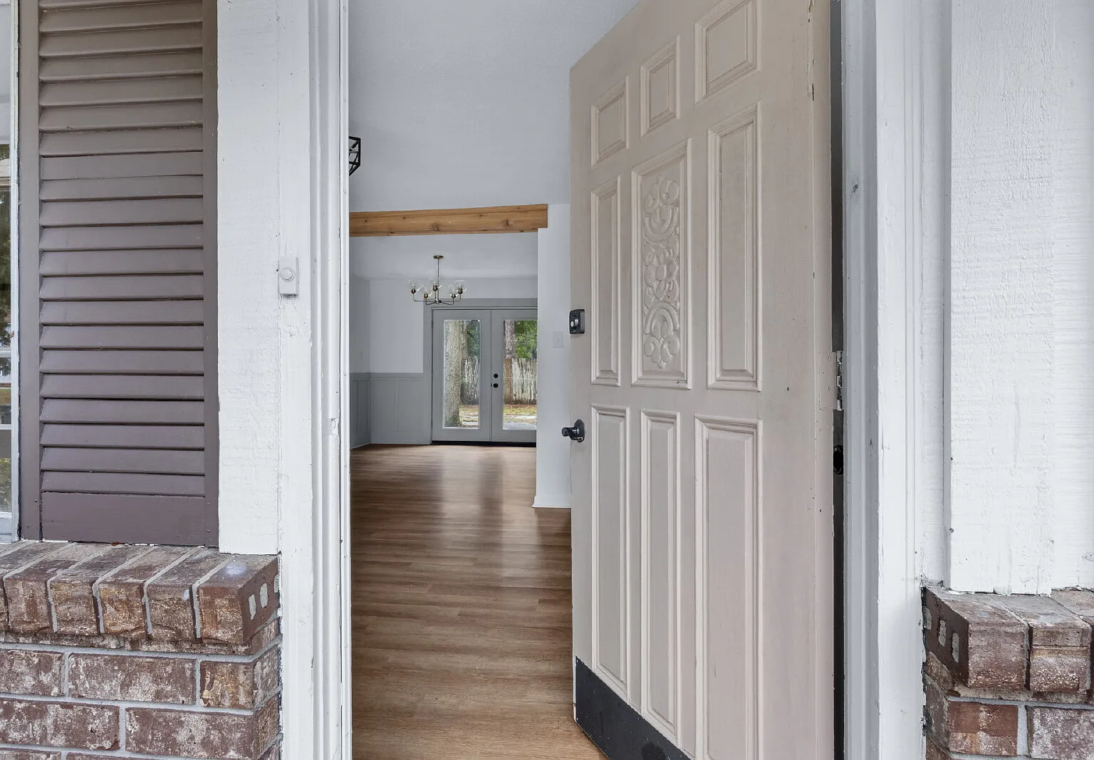 4 bed, 1.5 bath, 1222 sqft, $2,200 — Photo 3