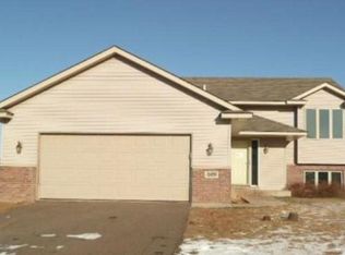409 Rodeo Dr, Isanti, MN 55040