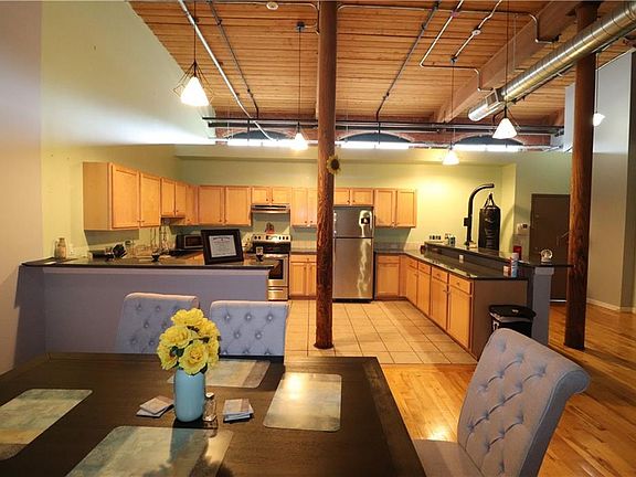 5th image of 1117 Douglas Ave APT 305