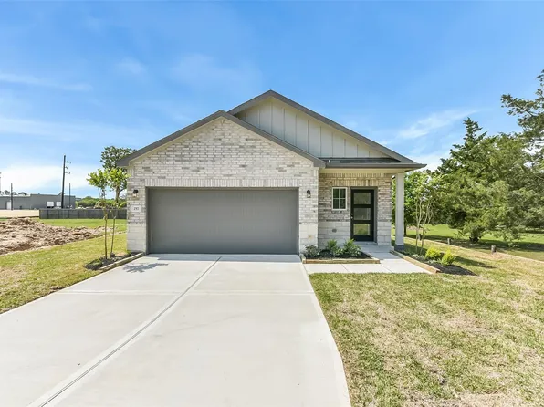257 Harlingen Dr, Magnolia, TX 77354