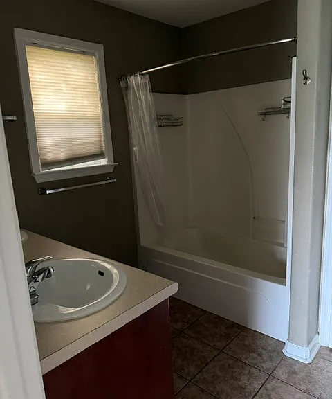 4928 Grant Dr — Photo 11