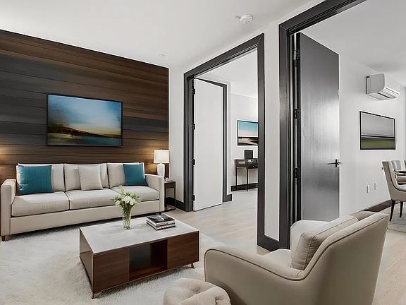 3rd image of 250 Winthrop St #8M