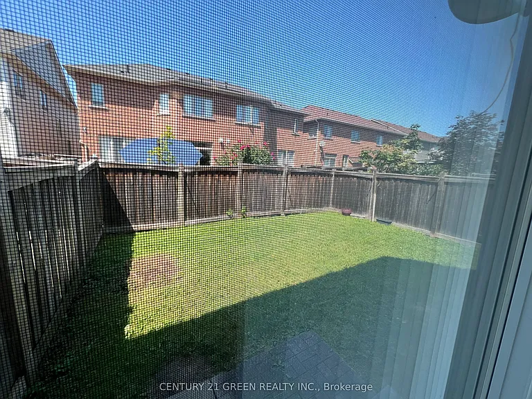 37 Aird Ct — Photo 26