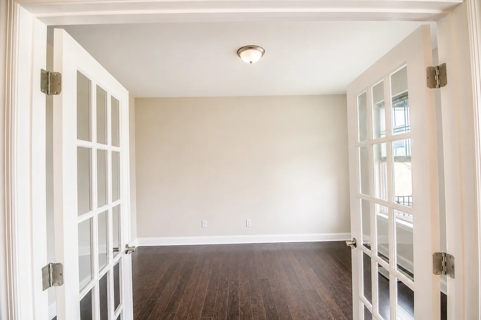 4 bed, 3070 sqft, $3,500 — Photo 4