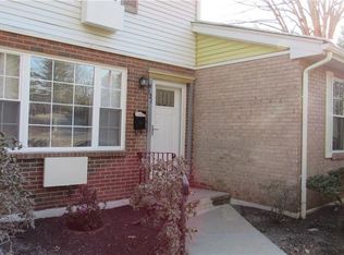 121 Queens Rd, Torrington, CT 06790