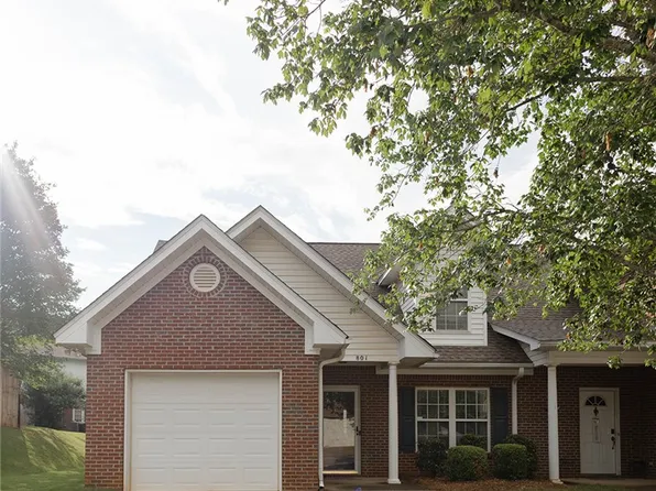 2428 E University Dr APT 801, Auburn, AL 36830