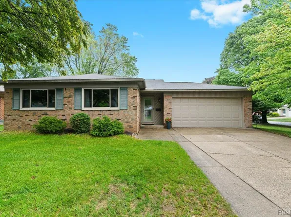 14962 Bassett St, Livonia, MI 48154