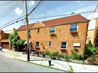 2107 Gates Ave, Ridgewood, NY 11385