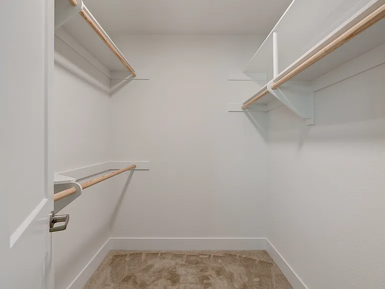 439 Stocker Apartments — Photo 46