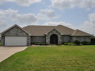 104 Weston Dr, Fate, TX 75189