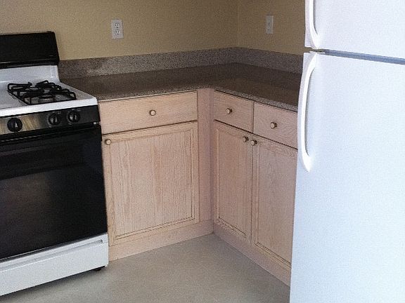 5th image of 123 Locust Valley Ave