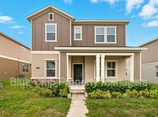 2066 Shaggy Fisher Dr, Apopka, FL 32712