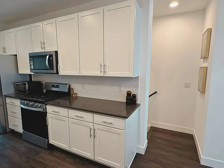 928 Navajo St — Photo 15