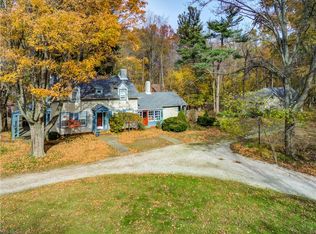 4277 Porter Rd, North Olmsted, OH 44070