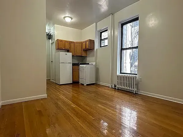 404 W 56th St APT 19, New York, NY 10019