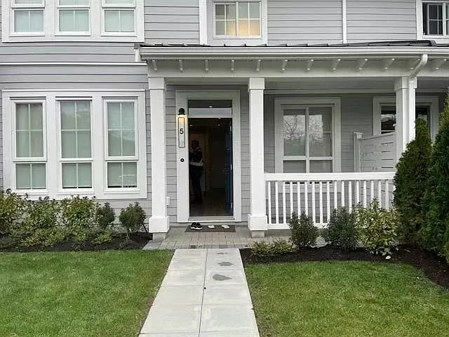 3 bed, 1800 sqft, $4,550 — Photo 2