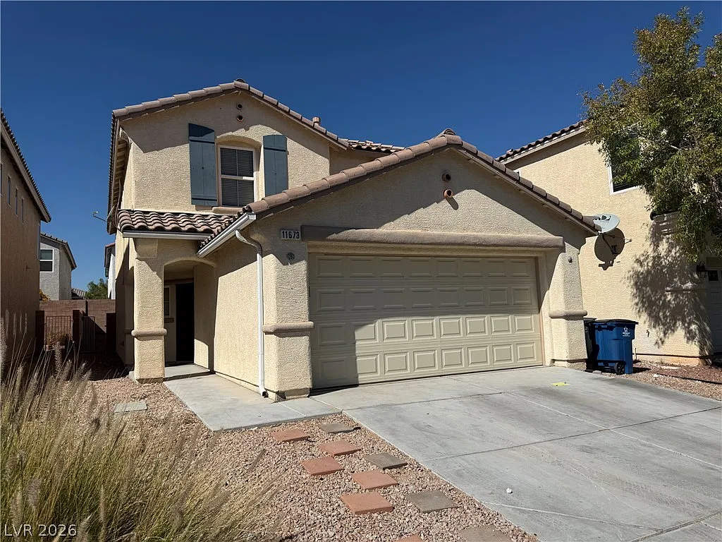 3 bed, 2.5 bath, 1993 sqft, $1,950 — Photo 3