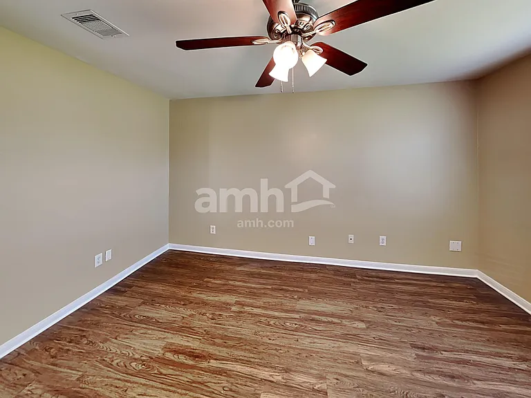 3926 Cloudbluff Ln — Photo 8