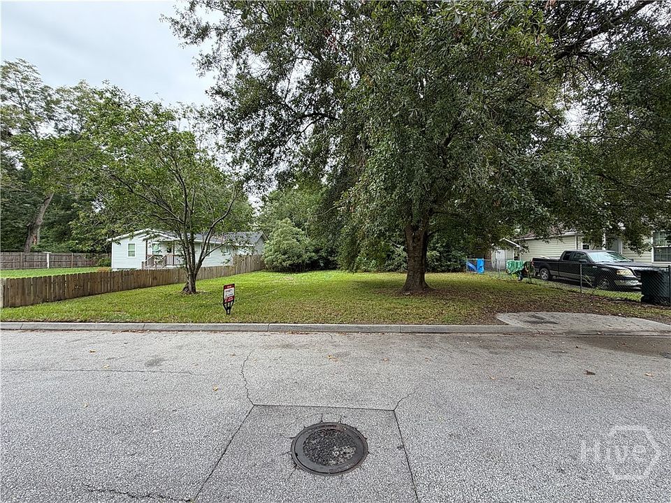 2nd image of 1126 E 56th Street