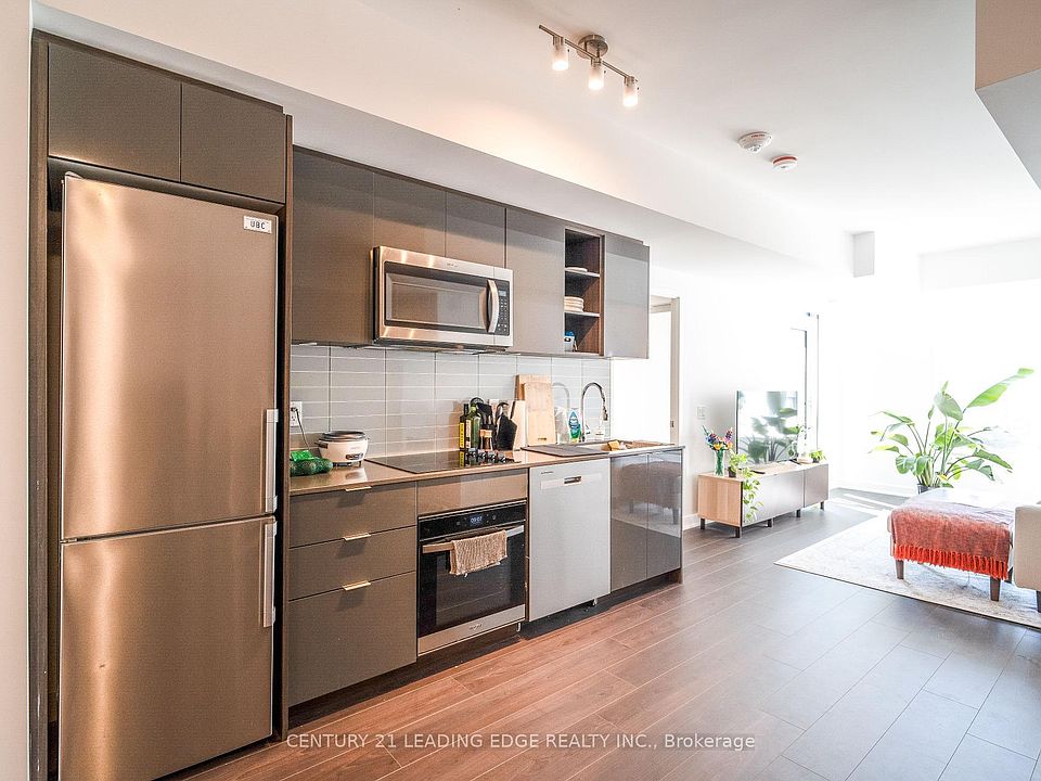 1st image of 543 Richmond St W #712