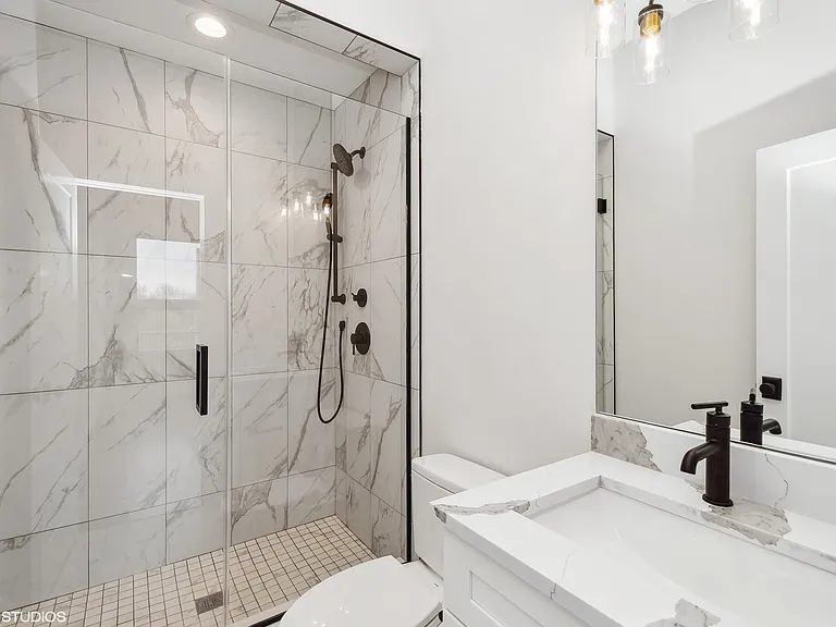 519 E Bowen Ave #2 — Photo 11