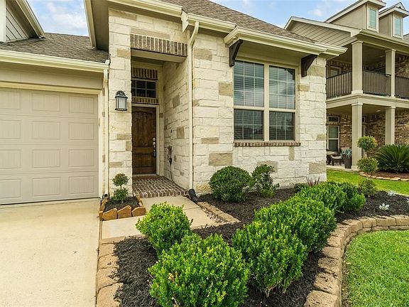 3rd image of 256 Rolling Creek Ln