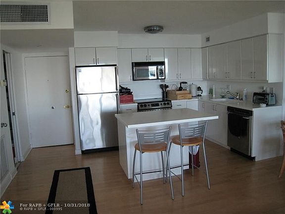 3rd image of 5 Island Ave APT 8E