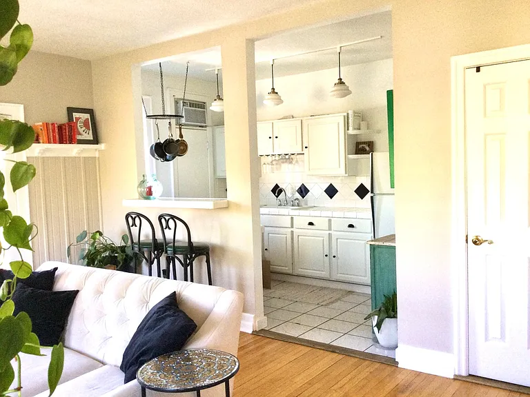 1376 N Pearl St #301 — Photo 26