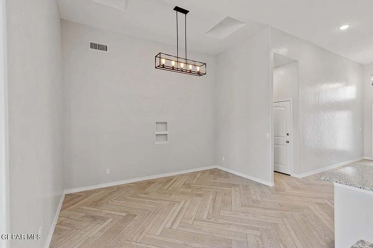 913 Louisiana Downs Avenue - 1 — Photo 4