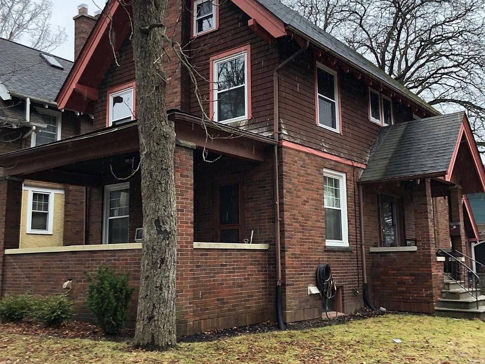 1st image of 346 E Kingsley St