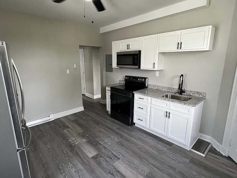 3307 Bateman Ave #2 — Photo 8
