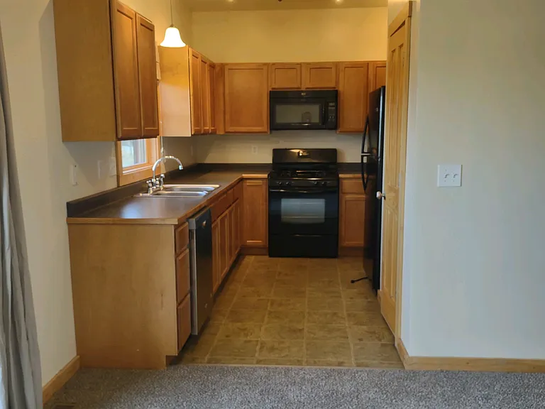 125 Mulligan Ln — Photo 10