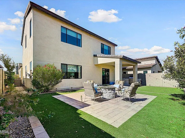 829 E Monte Way — Photo 37