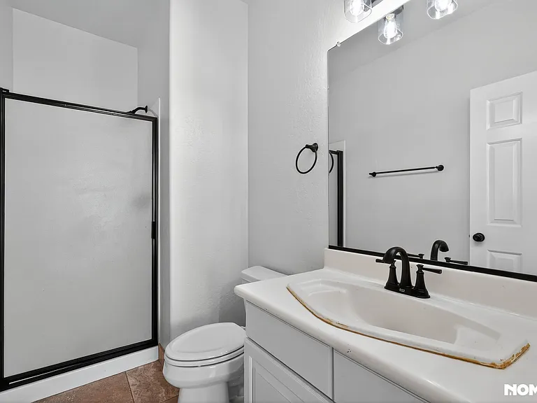 Bthrm off kitchen and bedroom 4