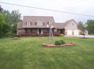 21680 Waltz Rd, New Boston, MI 48164