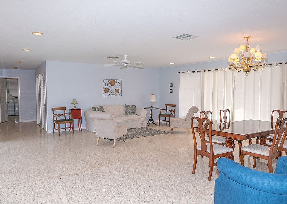 2516 Tanglewood Dr, Sarasota, FL 34239 Zillow