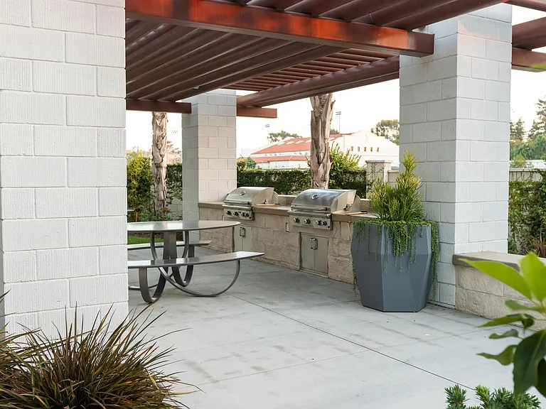 2531 State St — Photo 35