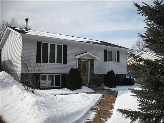 1st image of 102 Donald St