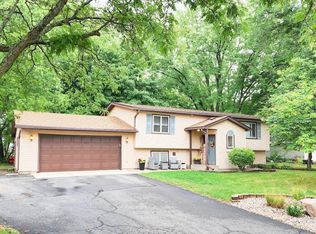 17170 Heywood Ct, Lakeville, MN 55044